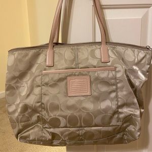 COACH tote beige gold
